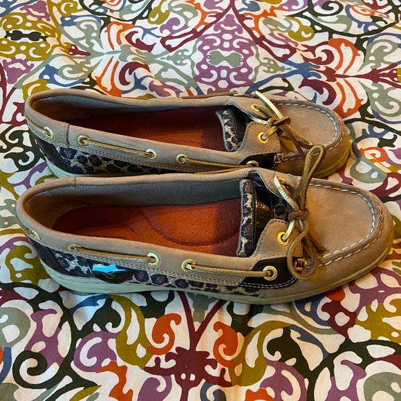 Glittery Leopard Sperrys size 7.5